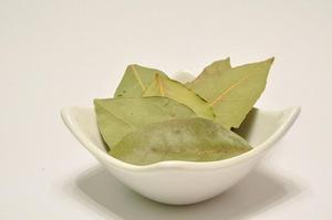 Kor. Bobkový list celý 250g fólia Amerex - or. Čierne celé 500g fólia GaSe