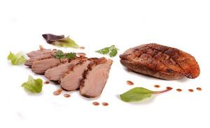 Kačacie prsia sous vide / VÁHA cca 1,8kg/ - lanina údená bez kože kocky 2,5kg OA /VÁHA/ Mecom