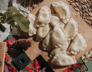 Pirohy Goralské bryndza a údený syr 2x2,5kg Basiewicz - nedle čučoriedkové zem.tvarohové bezlaktózové 8x480g Mišove maškrty