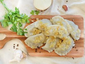 Pirohy s pečenou husou, hubami a hľuzovkou 2x2,5kg Basiewicz - FOOD LOGISTIC