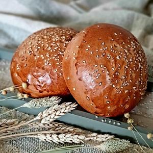 Žemľa hamburgerová BRIO so sézamom 100g upečená Maral - FOOD LOGISTIC
